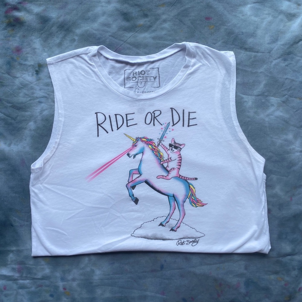 ‘ride or die’ riot society tank top from zumiez 🗡
